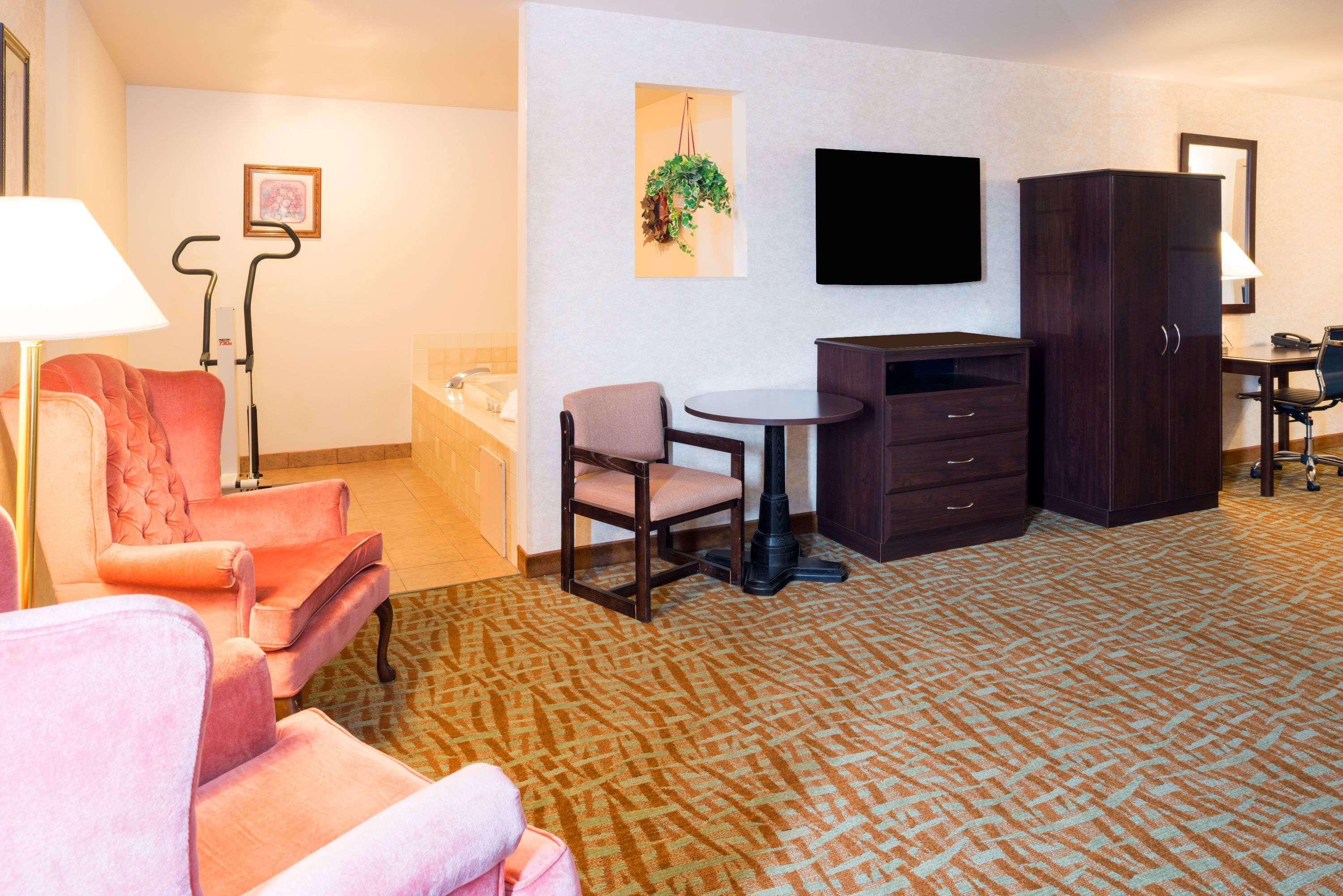 Days Inn & Suites By Wyndham Spokane Airport Airway Heights Exterior foto