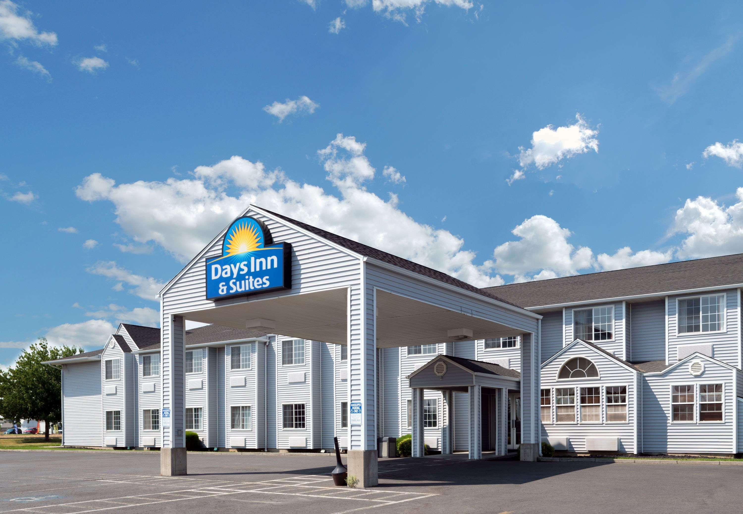 Days Inn & Suites By Wyndham Spokane Airport Airway Heights Exterior foto